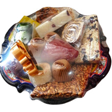 Cargar imagen en el visor de la galería, Charola mediana con dulces mexicanos