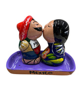 Cargar imagen en el visor de la galería, Juego amor a la Mexicana, salero y pimentero