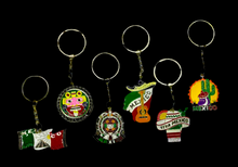 Cargar imagen en el visor de la galería, Llaveros México #1