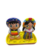 Cargar imagen en el visor de la galería, Juego Muñeca Lele, salero y pimentero