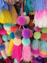 Cargar imagen en el visor de la galería, Pompones surtidos