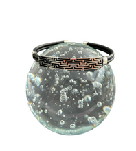Cargar imagen en el visor de la galería, Pulsera grabado geométrico con caucho