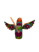 Cargar imagen en el visor de la galería, Jaguar con alas mediano