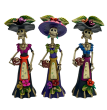 Cargar imagen en el visor de la galería, Catrina #2 Mediana 2025