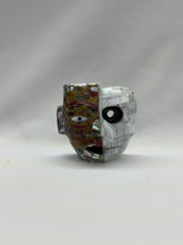 Cargar imagen en el visor de la galería, Macara chica de obsidiana con incrustaciones