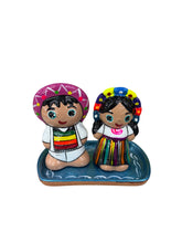 Cargar imagen en el visor de la galería, Juego Muñeca Lele, salero y pimentero