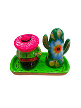 Cargar imagen en el visor de la galería, Juego de salero y pimentero Cactus