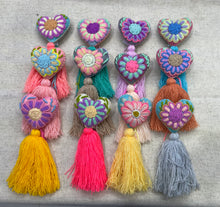 Cargar imagen en el visor de la galería, Pompones surtidos