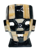 Cargar imagen en el visor de la galería, Máscaras #2 chica de piedra