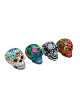 Cargar imagen en el visor de la galería, Calavera Calada Grande