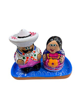 Cargar imagen en el visor de la galería, Juego Mariachi, salero y pimentero