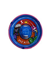 Cargar imagen en el visor de la galería, Cenicero de sombrero en barro de historia