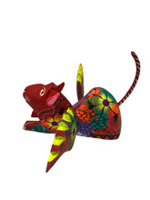 Cargar imagen en el visor de la galería, Jaguar con alas mediano