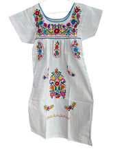Cargar imagen en el visor de la galería, Vestidos Tehuacán Popelina damas