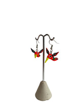 Cargar imagen en el visor de la galería, Aretes de colibrí alebrije