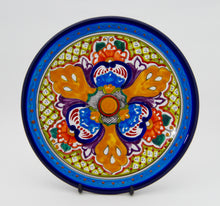 Cargar imagen en el visor de la galería, Plato de talavera en diferentes tamaños