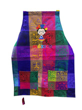 Cargar imagen en el visor de la galería, Delantal bordado Frida Kahlo
