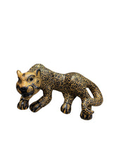 Cargar imagen en el visor de la galería, Jaguar grande de barro fino

