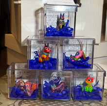 Cargar imagen en el visor de la galería, Alebrije caja mini corporativo
