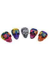 Cargar imagen en el visor de la galería, Calavera Calada mediana
