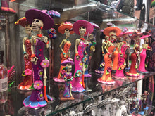 Cargar imagen en el visor de la galería, Catrinas de barro
