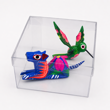 Cargar imagen en el visor de la galería, Alebrije caja mini corporativo
