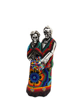 Cargar imagen en el visor de la galería, Frida y Diego arte huichol

