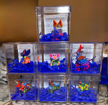 Cargar imagen en el visor de la galería, Alebrije caja mini corporativo
