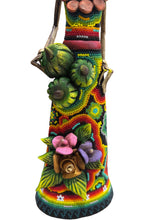 Cargar imagen en el visor de la galería, Catrina Huichol grande

