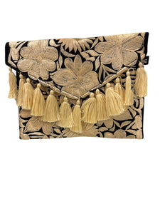 Carteras bordadas bicolor