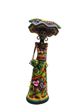 Cargar imagen en el visor de la galería, Catrina Huichol grande
