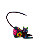 Cargar imagen en el visor de la galería, Gato coqueto mediano
