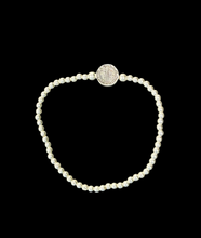 Cargar imagen en el visor de la galería, Pulsera de bola San Benito
