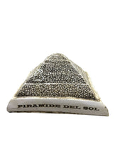 Cargar imagen en el visor de la galería, Pirámide del sol en malaquita
