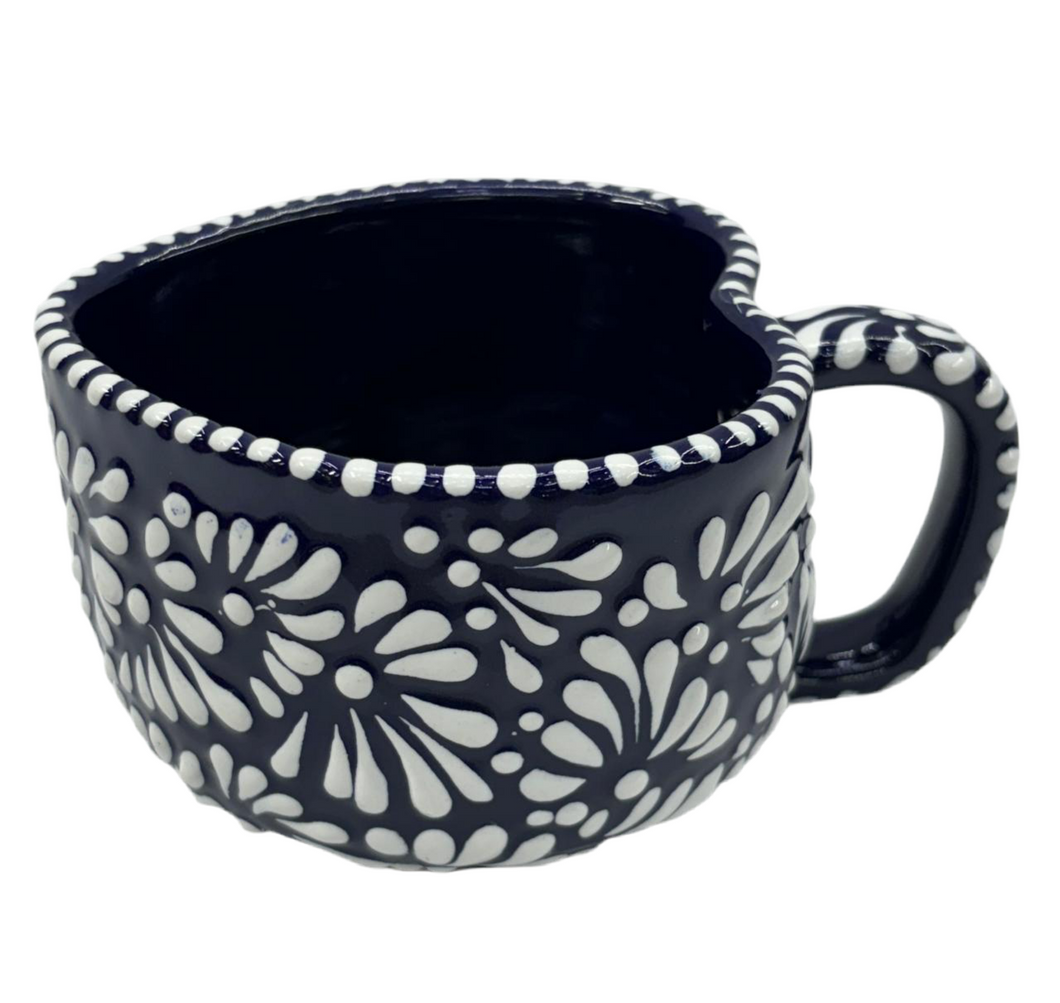 Taza corazón plumeada