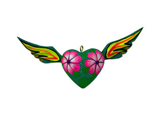Corazones con alas de amor