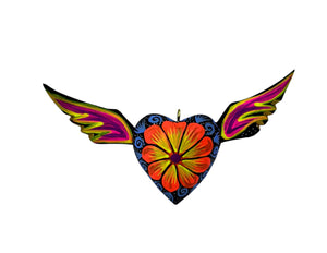 Corazones con alas de amor