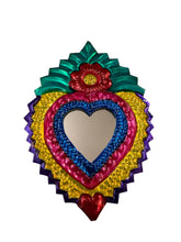 Cargar imagen en el visor de la galería, Corazón chico con  resplandor
