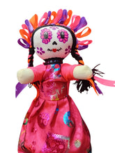 Cargar imagen en el visor de la galería, Muñeca Lele catrina # 1

