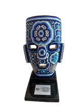 Cargar imagen en el visor de la galería, Máscara azteca decorado huichol
