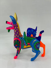 Cargar imagen en el visor de la galería, Perro “Dante”
