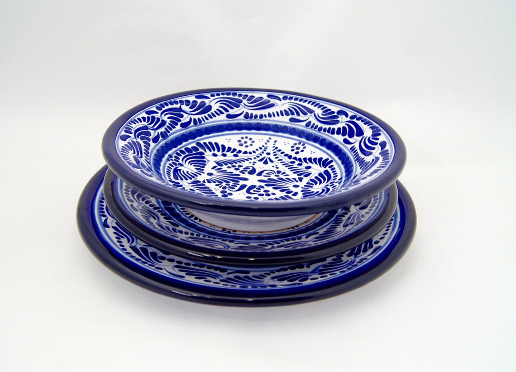 Juego de 3 platos, vajilla María Bonita